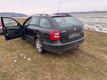 Škoda Octavia 2 díly dsg - 5