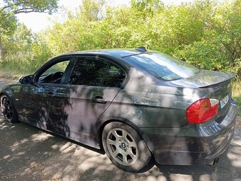 Bmw e90 325i - 5