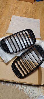 PŘEDNÍ MASKA, LEDVINKY BMW G11, G12, 2015- 2019 ČERNÝ LESK - 5