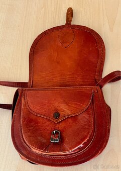 Kožená rezavě hnědá kabelka - 5