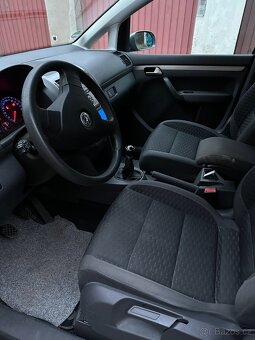 Volkswagen Touran - 5