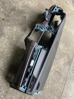 BMW F10 Komfortní sedačky INDIVIDUAL výhřev ventilace lcd - 5