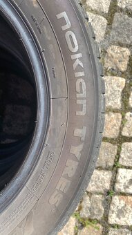 Pneu 205/60 R16 - 5