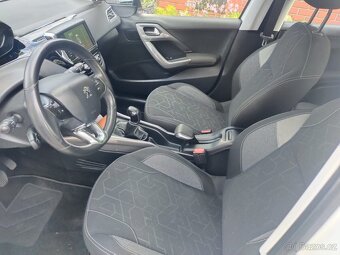 Peugeot 2008 1.2 60kw koupeno ČR - 5