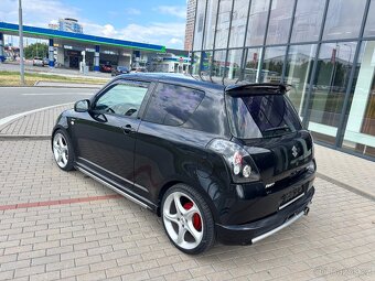 Suzuki Swift 1.5i 75kW Sport Black Edition - 5