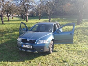 Prodám skoda octavia scout - 5