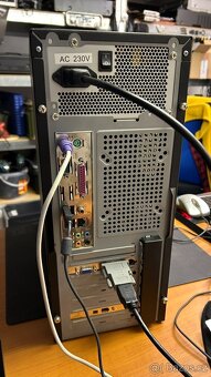 Historické Pentium 4@3.0GHz HT, 2GB RAM, 2x rychlé HDD - 5