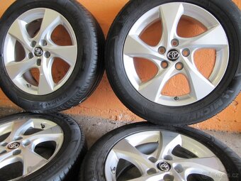 Alu Toyota + 215/60/17 - 5