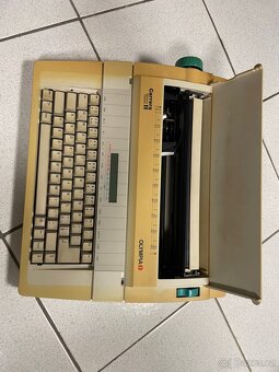 Psací stroj Carrera II MD - 5