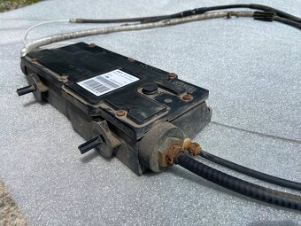 Parkovací brzda - Ford Focus C-Max - Modul EPB - 5
