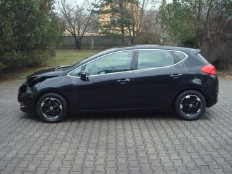Kia Ceed 1.6crdi 94kw 2013 top výbava - 5