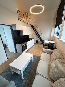 byt (loft) 2+kk, 45m2 v ul. Poděbradská, Praha 9 - Vysočany - 5