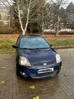 Ford fiesta - 5