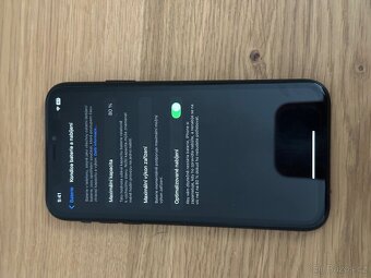 Prodám iPhone XR 64 GB Černý - 5