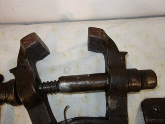 Veliký kovářský svěrák, svěrka - 5