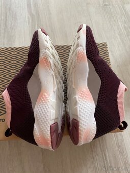 UMBRO tenisky (velikost 25) - 5