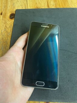 Samsung Galaxy A5 2016 - 5