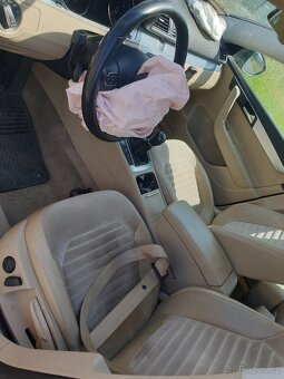 Volkswagen Passat B7 Combi 2.0 - 5