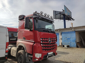 Mercedes Arocs 6x4 hydraulika - 5