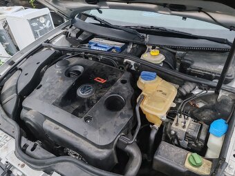 Prodám díly z vw Passat - 5