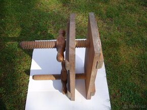 Upínací přípravek pro truhláře - 5