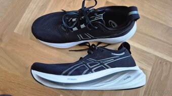 Běžecké boty Asics Nimbus 26, vel. 44, zánovní - 5