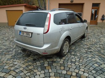 ford focus 1,6tdci 08 díly ST nárazník přední - 5