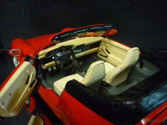 Porsche 911 Carrera Cabriolet Bburago 1/18 - 5