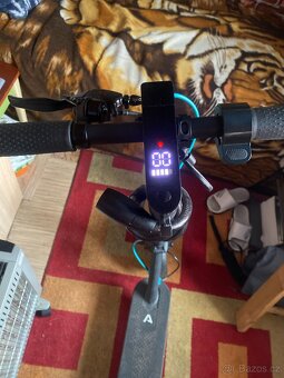 Elektrická koloběžka Lamax - 5