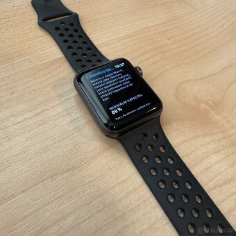 Apple Watch 3 space gray 42mm - 5