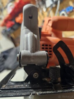 Okružní kotoučová pila Black & Decker CS 1250 L - 5