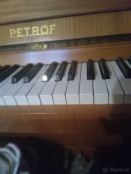 PIANINO  PETROF - 5