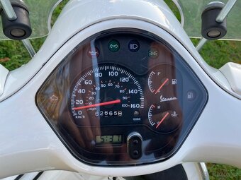Vespa gts 300 - 5
