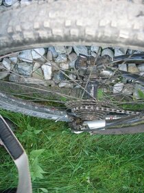 Carbonové horské kolo MERIDA osazené Shimano XT - 5