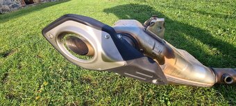 YAMAHA MT-09 výfuk - 5