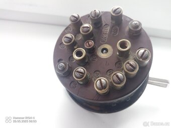 Bosch spínacískříňka. - 5
