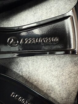 MERCEDES 5X112 R18 8J ET37 - 5