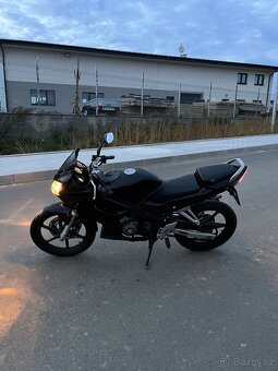 Honda CBR 125R - 5