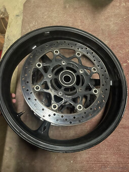 Kola Suzuki gsxr 600 k6 - 5