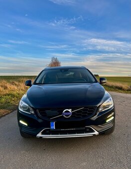 Volvo V60 Cross Country AWD - 5