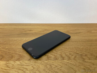 Apple iPhone 7 128GB Black - baterie 88% - 5