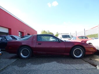 PONTIAC FIREBIRD - 5