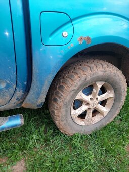 Nissan navara d40 - 5