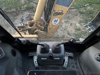 Traktorbagr komatsu wb 93 - 5