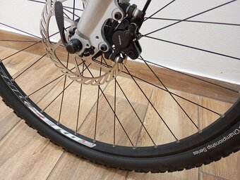 Prodám Cannondale F-4 26" kola - 5