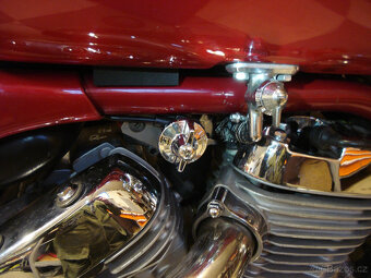 Suzuki VS 800 Intruder - 5
