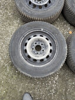 Zimní sada BMW - 5x120 - 195/65/15 vzorek 7,5mm - 5