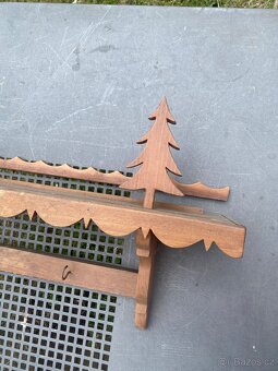 Stará dřevěná police k renovaci - 5