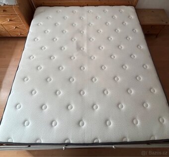 Kompletní ložnice z masivu s komodou - 5