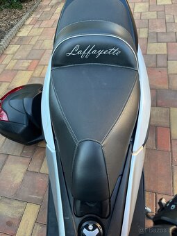 Prodám Yamaha Nmax 125,r.v 2018 na náhradní díly bouraná. - 5